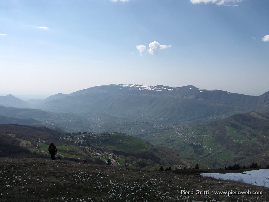 18 Vista sulla Valle Imagna.jpg